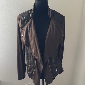 LA SEINE brown faux suede‎ / croc pattern moto jacket gold tone zipper sz M